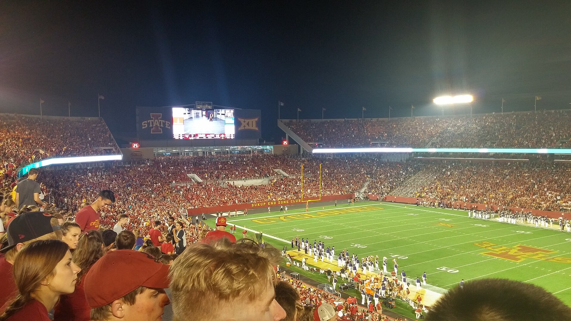 Imagem de referência de Jack Trice Stadium, descrito nos dados abertos como estádio em Ames, Estados Unidos
