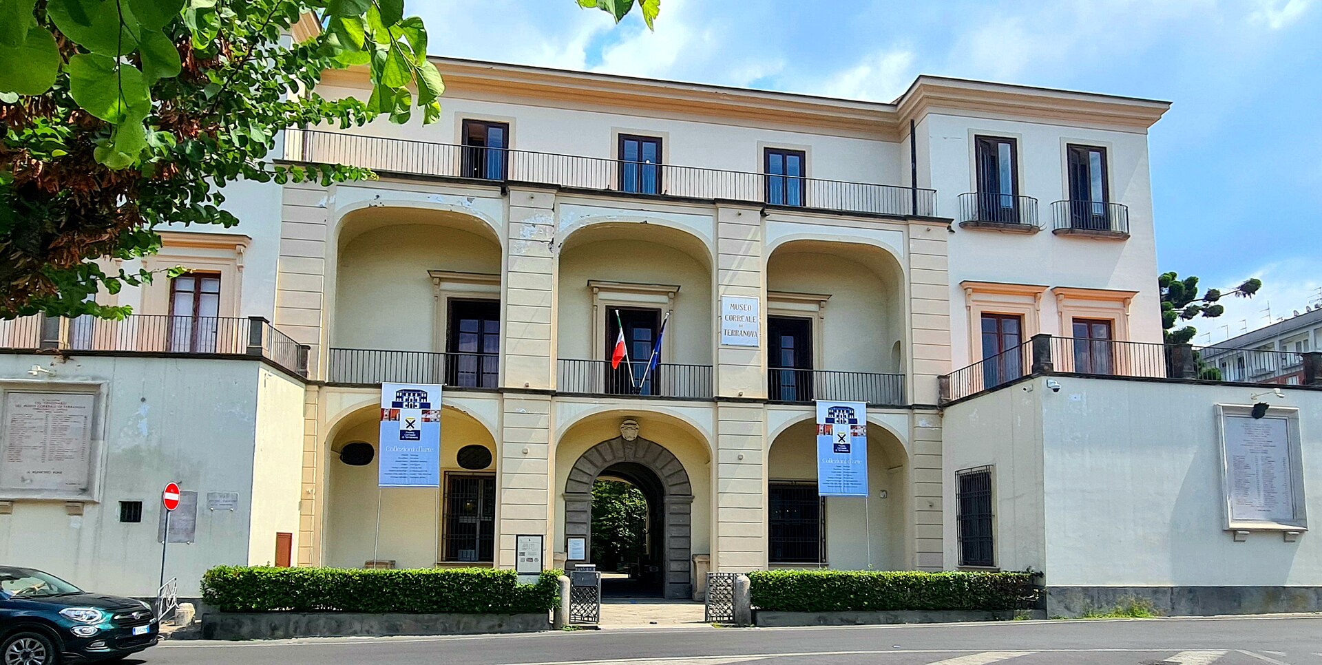 Imagem de referência de Museu Correale, descrito nos dados abertos como museu em Sorrento, Itália