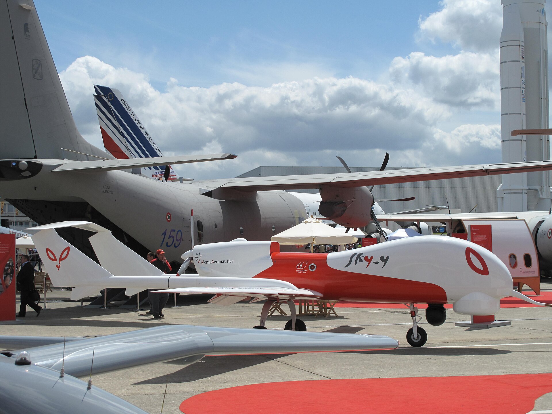 Imagem de referência relacionada a Alenia Aeronautica, item descrito como empresa italiana
