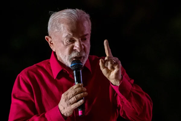 Meta restringe anúncios de Lula a 10 dias do 1º turno; campanha recorre