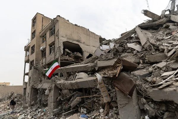 Trump nega que tenha oferecido alívio de sanções em negociações com Irã