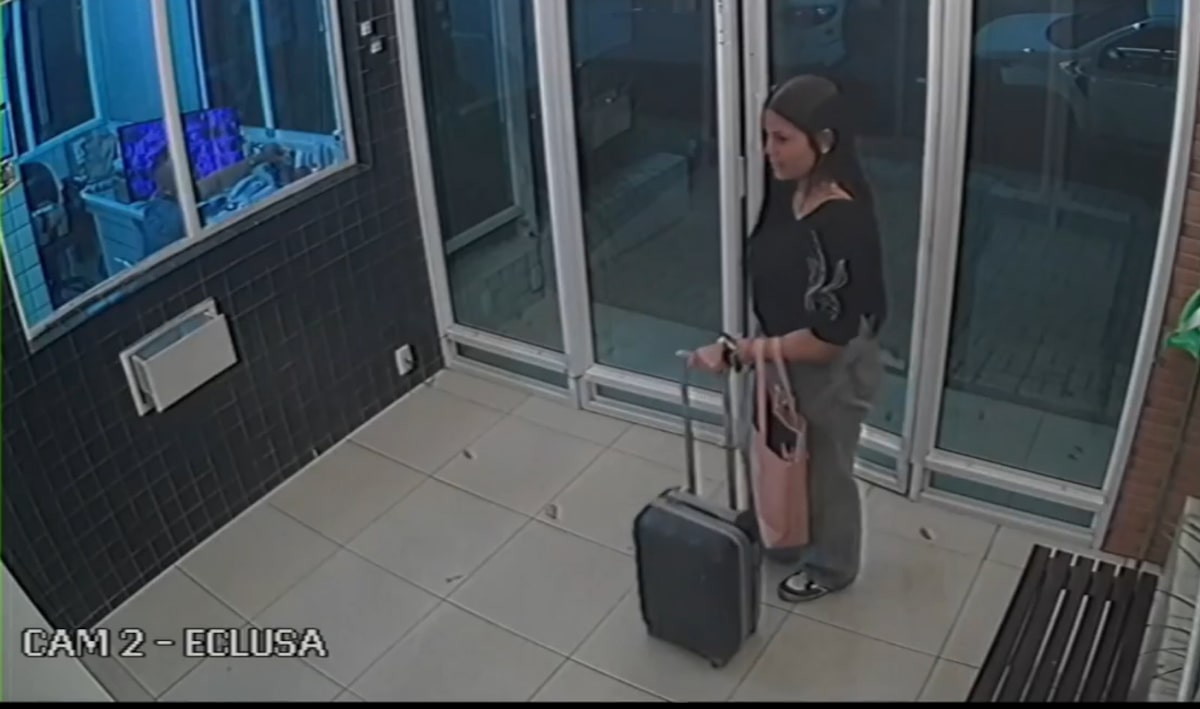 Imagens mostram últimos momentos de estudante de Direito encontrada morta em pátio de condomínio