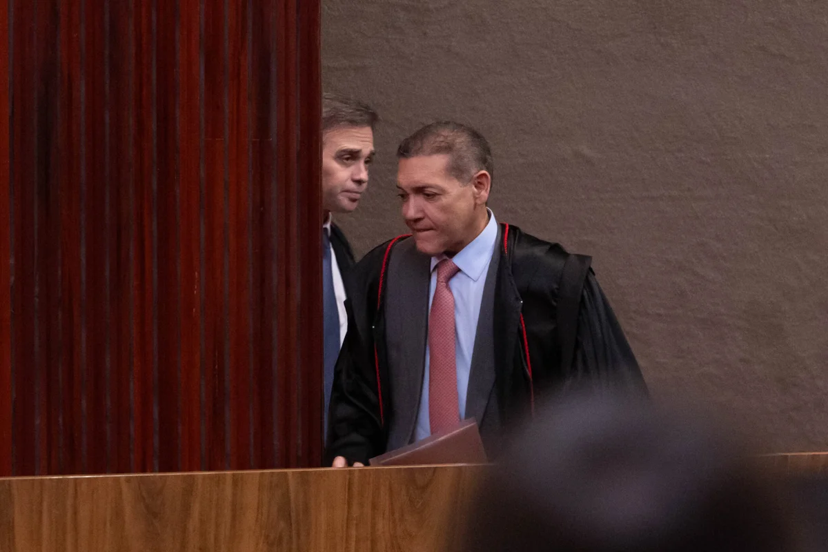 Ministro Kassio Nunes durante sessão no Tribunal Superior Eleitoral TSE Metropoles 4