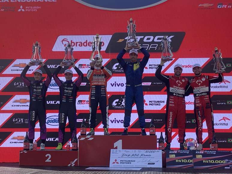Stock Car: dupla Sette Câmara e Lucas Di Grassi vencem corrida endurance em Brasília