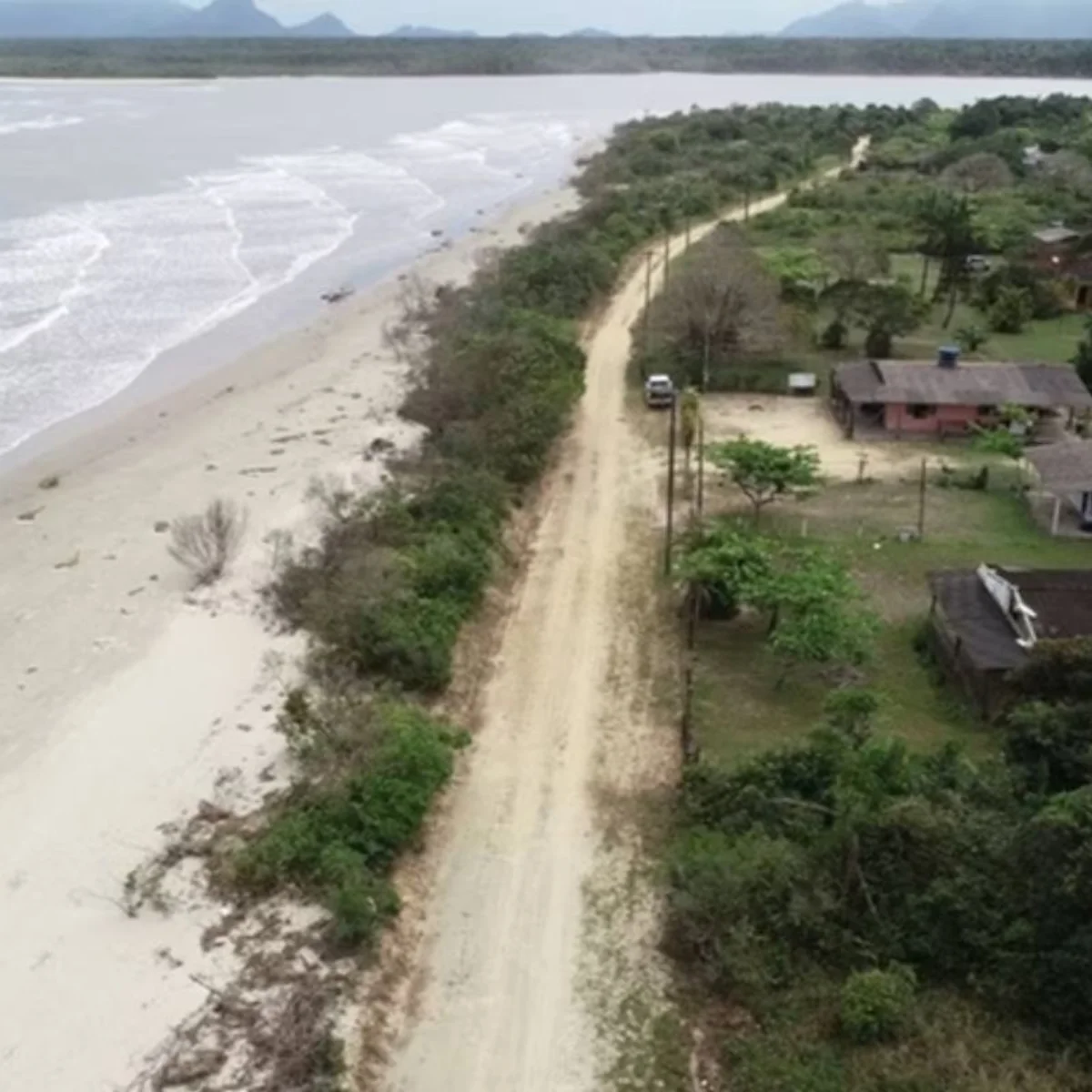 De Peruíbe a Guarujá: especialista alerta sobre riscos de praias impróprias
