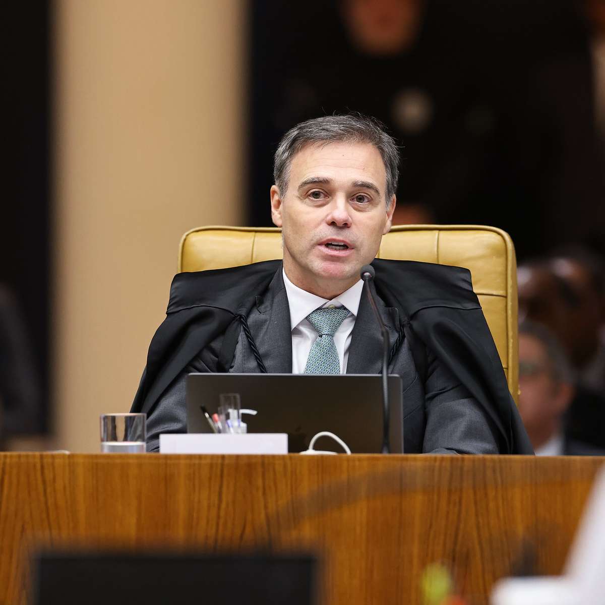 Mendonça determina que Antônio Tabet apague post sobre Flávio Bolsonaro e Nossa Senhora Aparecida