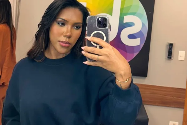 Carol Lekker desiste da TV e volta à Espanha após polêmica em A Fazenda - destaque galeria