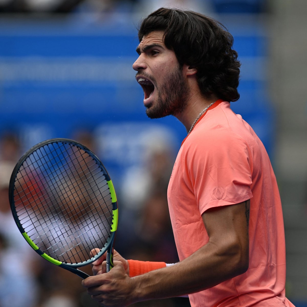 Carlos Alcaraz derrota Shapovalov e garante vaga nas semifinais do ATP 500 do Japão