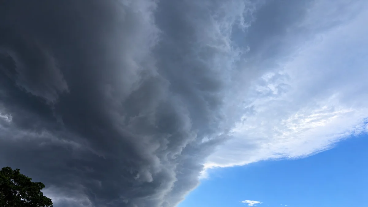 Chuva e ventos fortes colocam 441 cidades de MG em alerta; veja lista