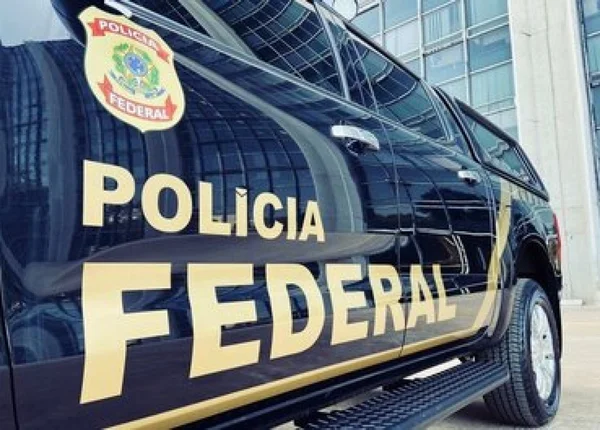 PF investiga candidato suspeito de abastecer veículos em troca de votos