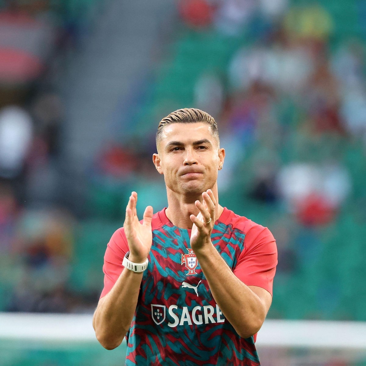 Cristiano Ronaldo é suspenso pela Federação Portuguesa após abandonar seleção