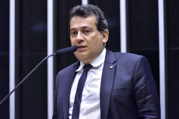 Deputado quer obrigar bets a ressarcirem prejuízo de apostadores - destaque galeria