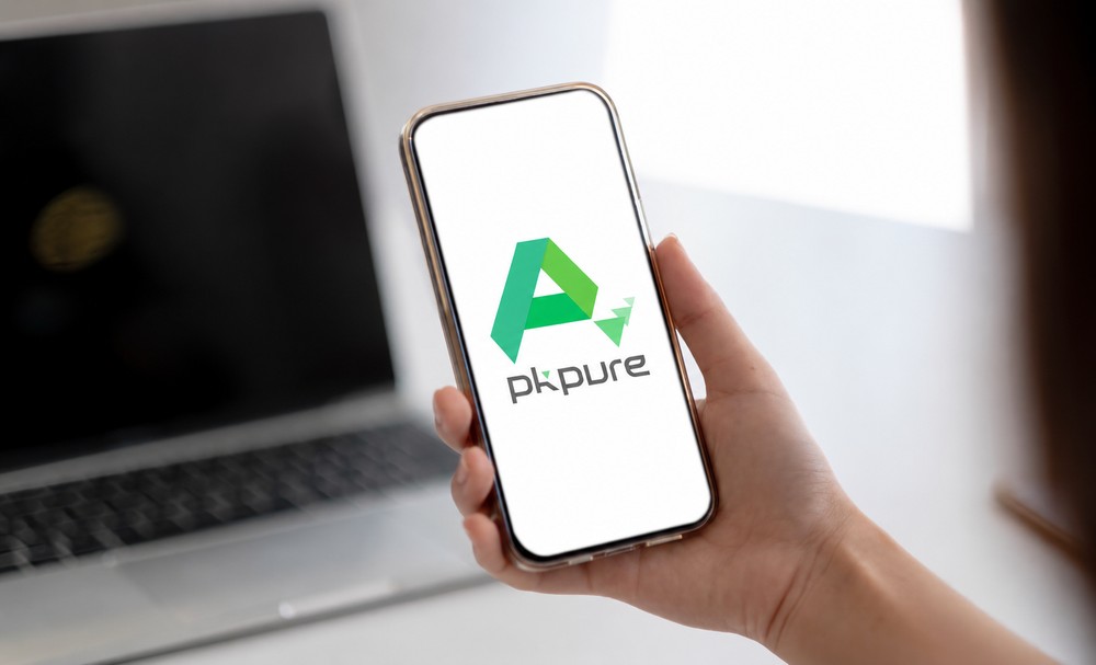 Veja riscos de instalar um APK no seu celular — Foto: Reprodução/Vecteezy/APKPure/Editada com IA