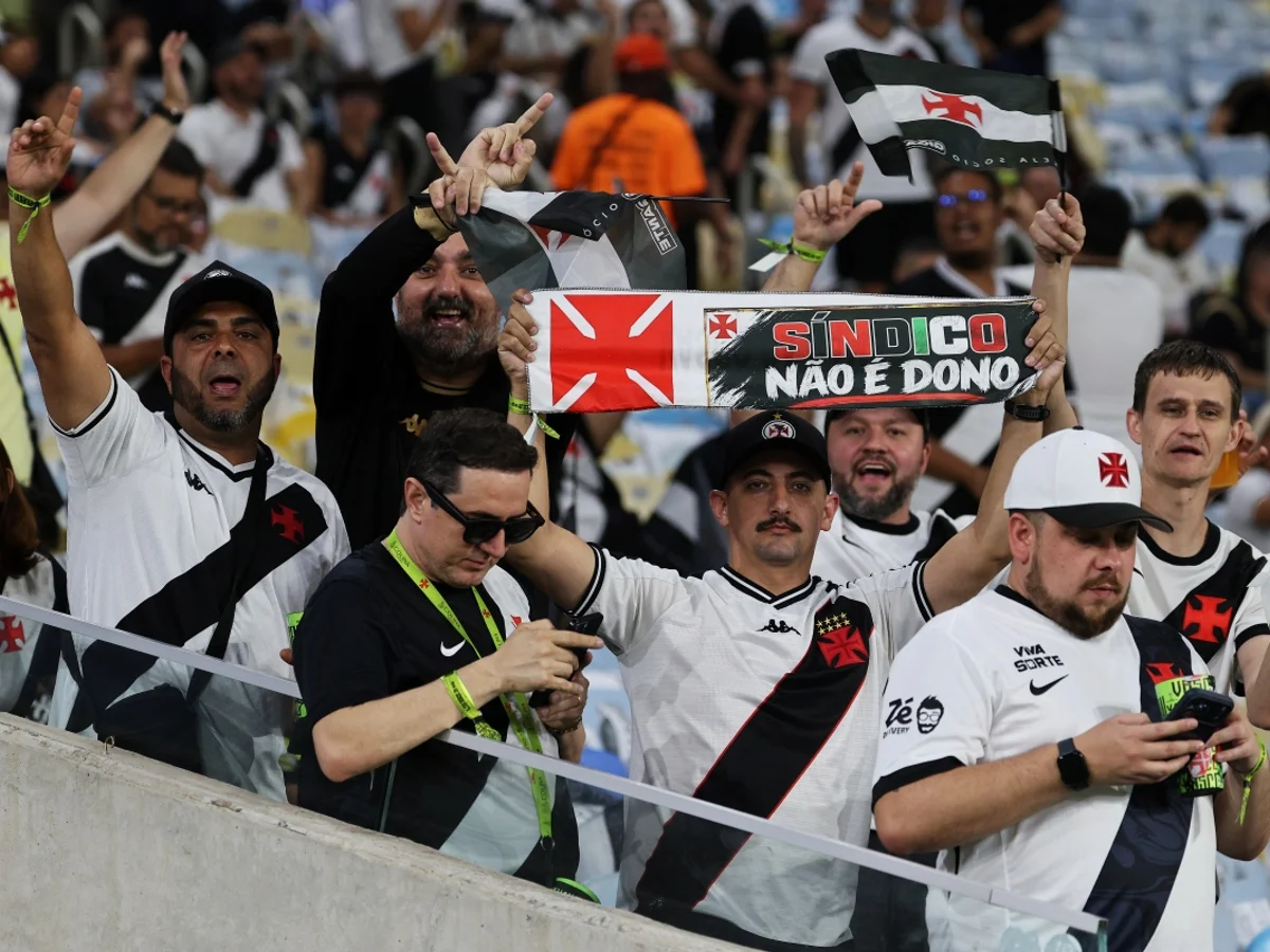 Torcida do Vasco provoca dupla Fla-Flu no Maracanã: "Síndico não é dono"