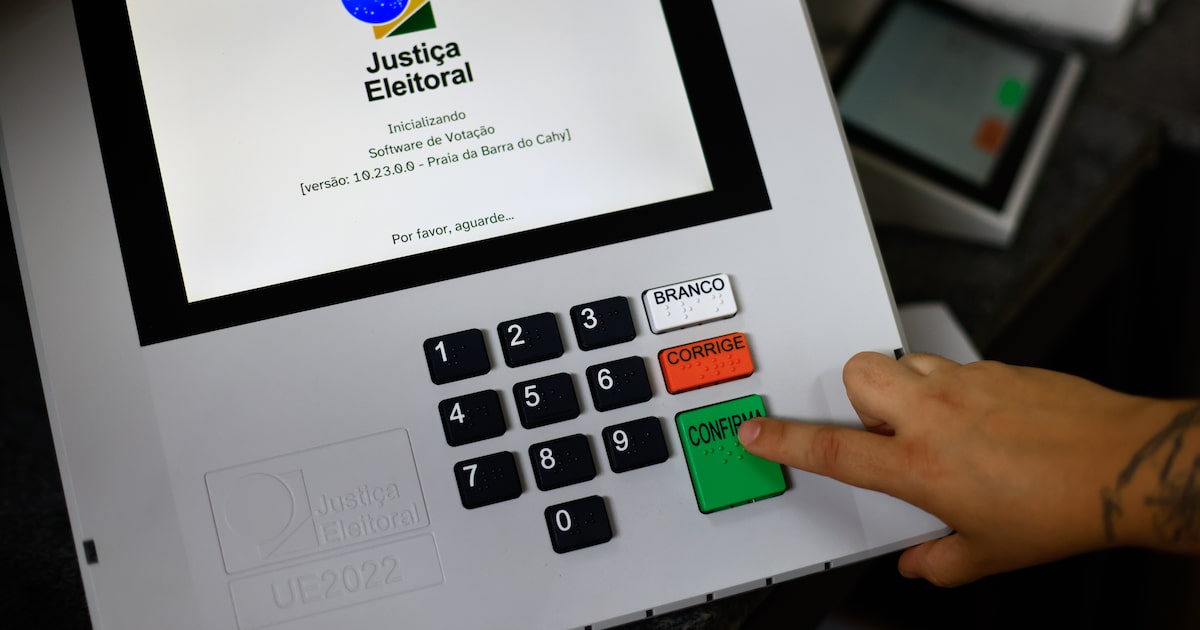 De camisetas a celular na cabine: o que pode e o que não pode no dia da votação