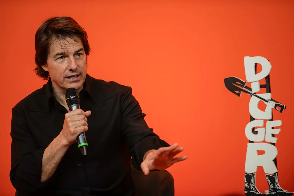Tom Cruise celebra atuação em Digger e mira Oscar: "Nunca vi nada parecido"