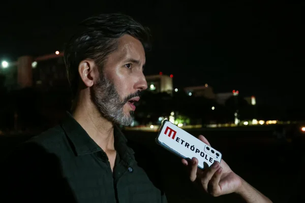 "O povo cristão é livre e soberano", diz Grass em celebração na Esplanada