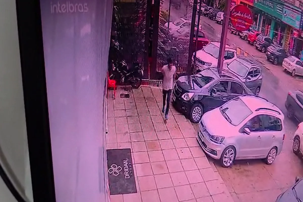 Homem que executou dono de restaurante a tiros continua foragido da Justiça