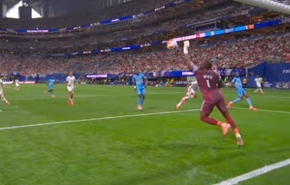 FIFA sabia que goleiro do Congo era inelegível, mas permitiu que ele jogasse a Copa, aponta investigação