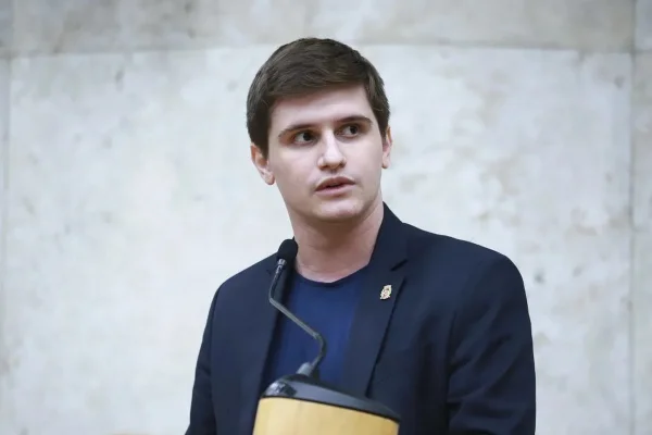 Pavanato diz nas redes sociais que não aceitará derrota e ameaça Zanin