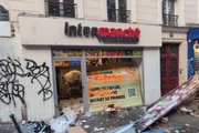 Protestos na França tem ataque a prefeituras e atos em diversas cidades