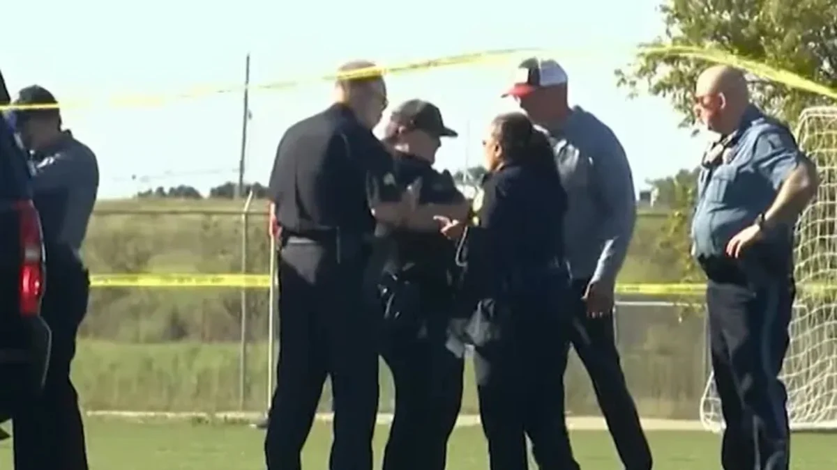 Mulher invade campo de futebol e mata uma criança e um homem nos EUA