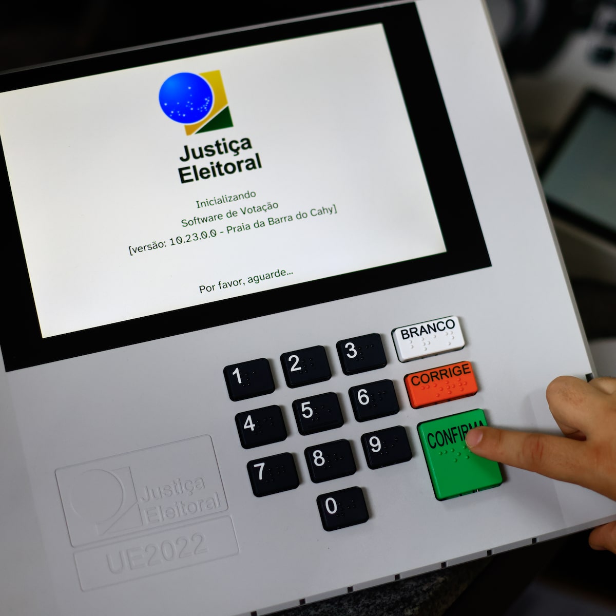 De camisetas a celular na cabine: o que pode e o que não pode no dia da votação