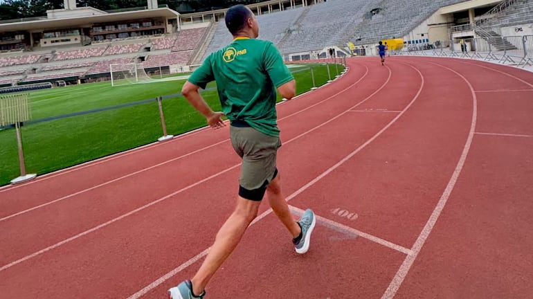 Renato Lombardi celebra desempenho em corrida de rua e é exaltado por André Azeredo: ‘Exemplo de vitalidade’