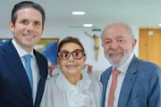 Lula recebeu a mãe de Hugo Motta no Palácio do Planalto