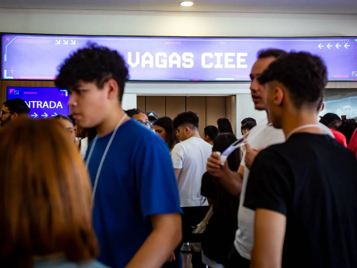 CIEE oferece 662 vagas de estágio para estudantes no DF