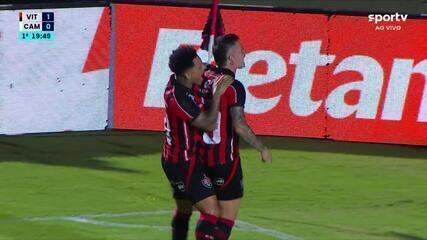 Veja o gol de falta de Renato Kayzer, do Vitória, contra o Atlético-MG