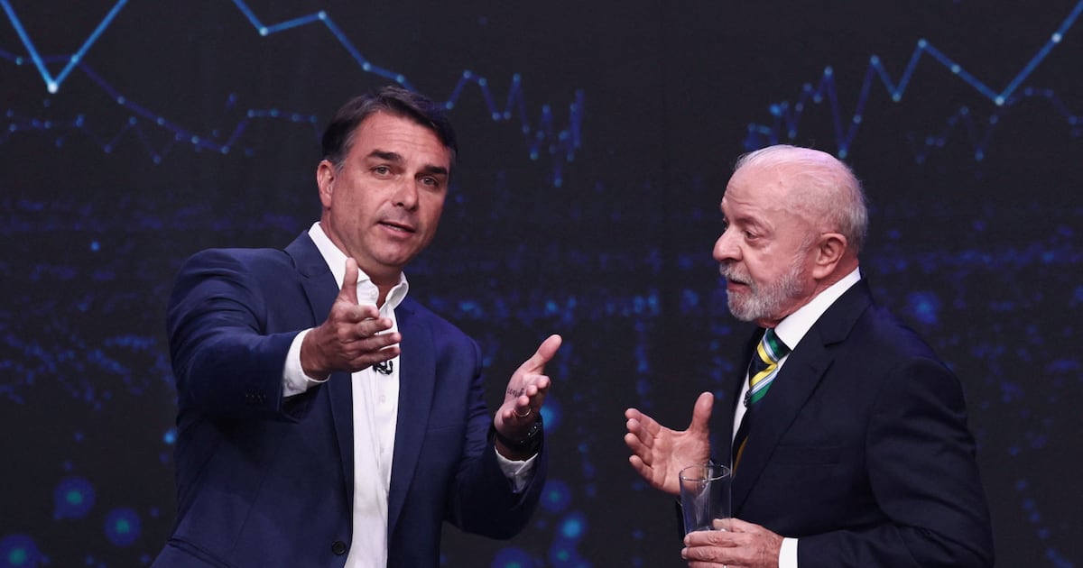 Após pesquisa Real Time Big Data mostrar Flávio à frente, Bolsa beira novo recorde e dólar cai
