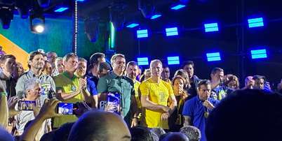 O candidato a presidente Flávio Bolsonaro participou de ato de campanha em Guarulhos (SP) nesta quarta-feira, 21 Foto: Adrielle Farias/Terra