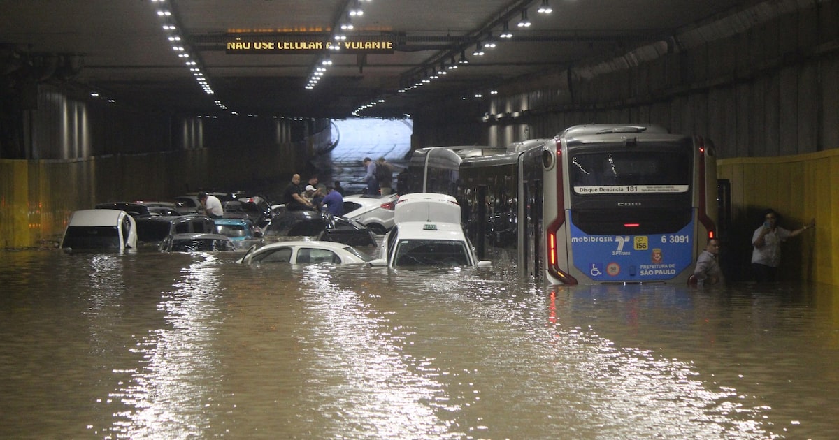 Anhangabaú registrou em 40 min de chuva o esperado para 11 dias, diz Prefeitura após caos em SP